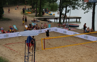 Turniej piłki siatkowej na plaży w Lginiu FOTO