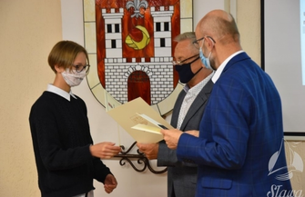 Nagrody dla najlepszych absolwentów szkół