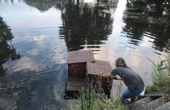 Nad stawami stanąłKaczkomat.