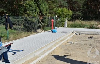 Pierwsze metry kostki w Lubogoszczy
