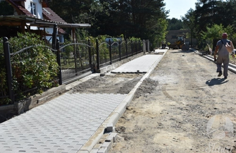 Pierwsze metry kostki w Lubogoszczy