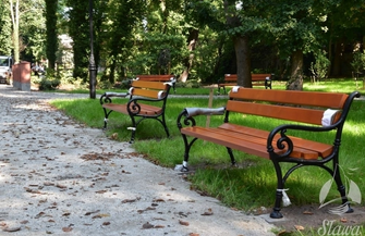 Ławki dotarły do Parku Miejskiego