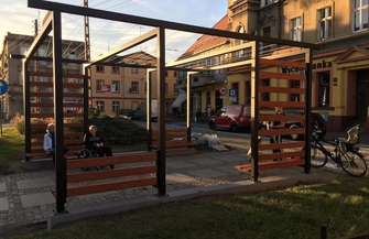 Pergola na ul. Niepodległości