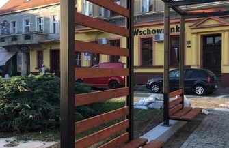 Pergola na ul. Niepodległości