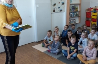 Cała polska czyta dzieciom w Bibliotece Miasta i Gminy w Szlichtyngowej ZDJĘCIA
