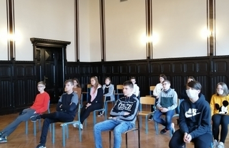 Absolwentka Zana odwiedziła uczniów ZDJĘCIA