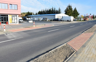 Chodnik na Henryka Pobożnego gotowy