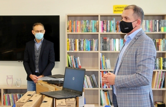 Stena przekazała 24 komputery dla uczniów ze Wschowy ZDJĘCIA