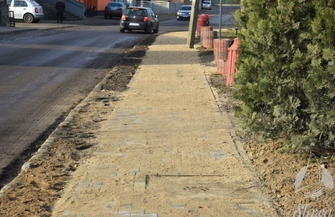 W Ciosańcu wyłożyli kostkę