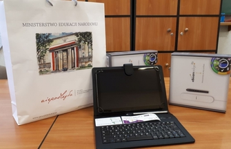 Tablety dla Szkoły Podstawowej im. Jana Pawła II w Szlichtyngowej