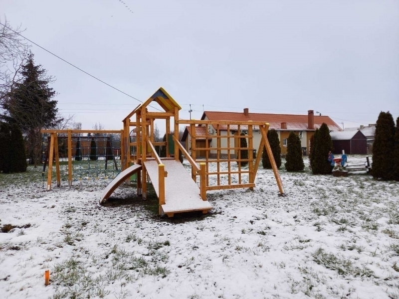 W Jędrzychowicach powstał zestaw zabawowy