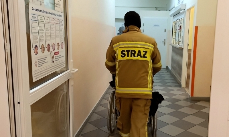 Kolejne transporty do punktu szczepień ZDJĘCIA