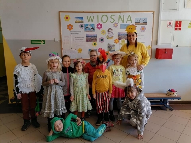 Przedszkolaki ze Starych Drzewiec świętowały Pierwszy Dzień Wiosny