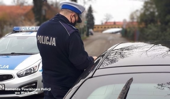 Wzorowa postawa wschowskiego taksówkarza.