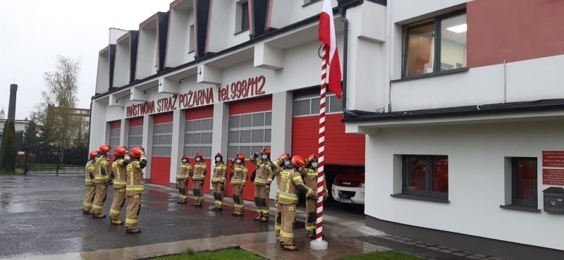 Dzień Flagi Rzeczypospolitej Polskiej w Komendzie Powiatowej PSP we Wschowie ZDJĘCIA