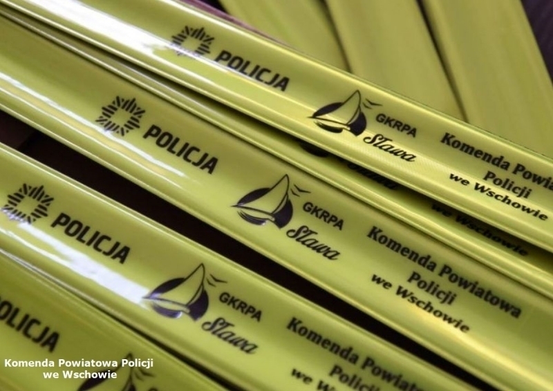 Narkotesty i opaski odblaskowe trafiły do policji