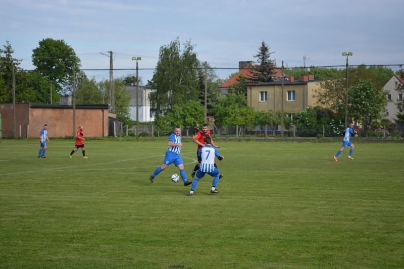 Remis w derbach gminy Wschowa ZDJĘCIA