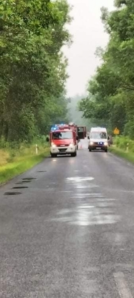 Zderzenie pojazdów na trasie Przydroże-Krzepielów ZDJĘCIA