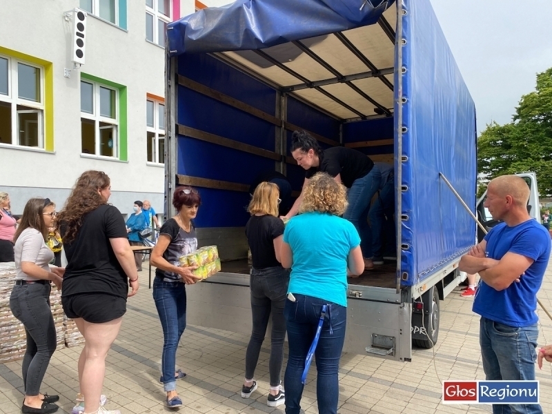 Do Wschowy dotarłpierwszy transport żywności VIDEO