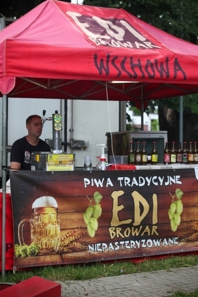 Trwa Holi Święto Kolorów we Wschowie ZDJĘCIA