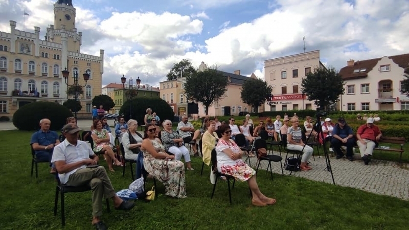 Recital fortepianowy na rynku ZDJĘCIA