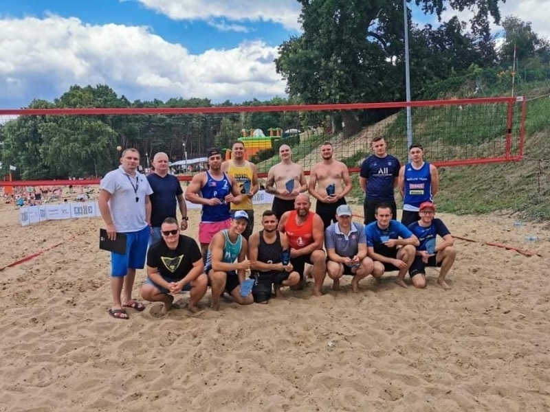 Bąkiewicze zwycięzcami turnieju siatkówki plażowej w Lginiu ZDJĘCIA