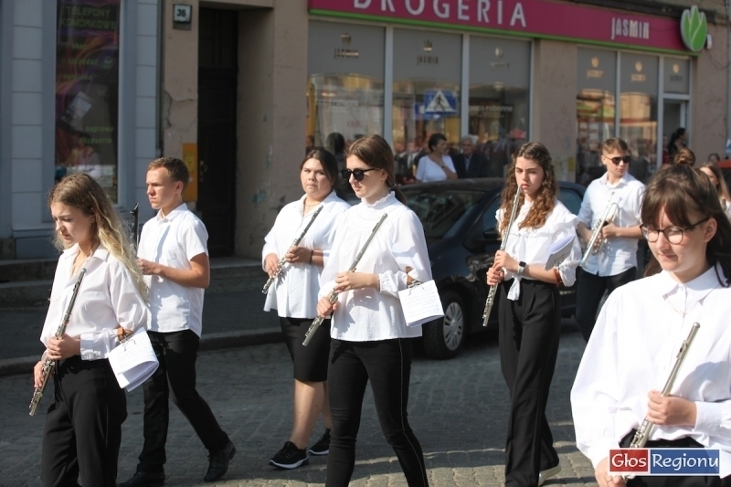 Procesja z Wizerunkiem Wschowskiej Pani Pocieszenia RELACJA