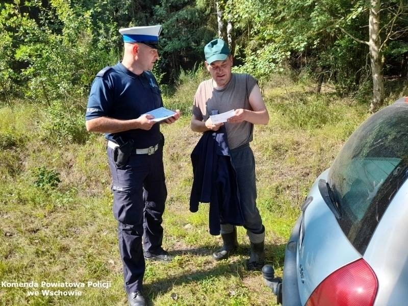 W trosce o bezpieczną wędrówkę po lesie.