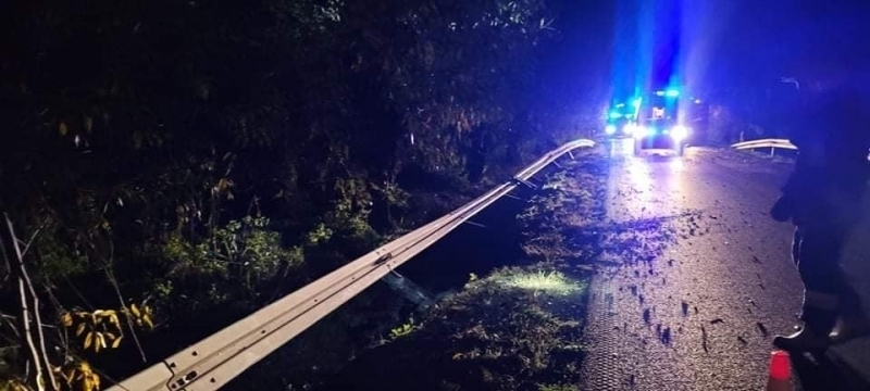 Kierowca dachował na trasie Lubiatów - Lubugoszcz ZDJĘCIA