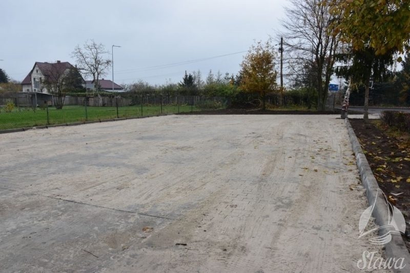 Parking przy szkole