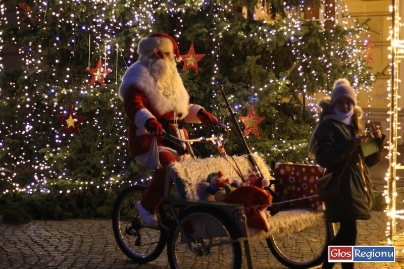 Zlot Mikołajów we Wschowie.