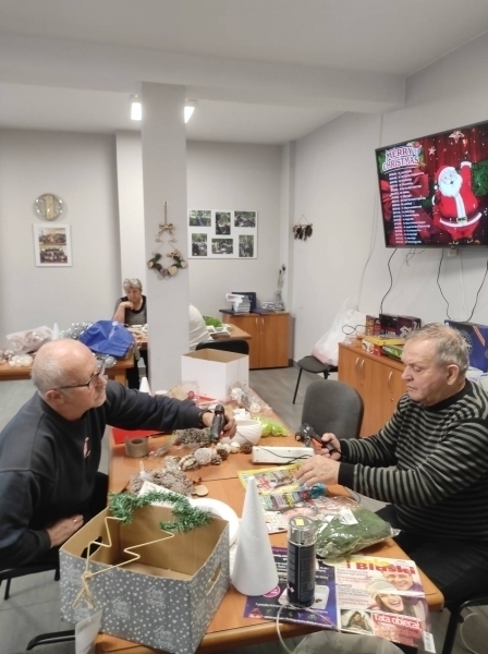 Szlichtyngowa Warsztaty Bożonarodzeniowe w Klubie Senior ZDJĘCIA