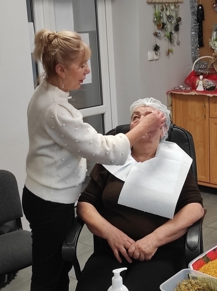 Zdjęcie 10: Szlichtyngowa: Warsztaty kosmetyczne w Klubie Senior+ (ZDJĘCIA)