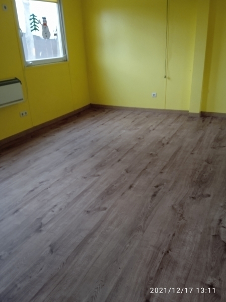 Zaplecze sportowe w Górczynie z nową podłogą ZDJĘCIA
