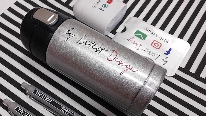 Kubek termiczny z nadrukiem to udany gadżet do reklamy firmy