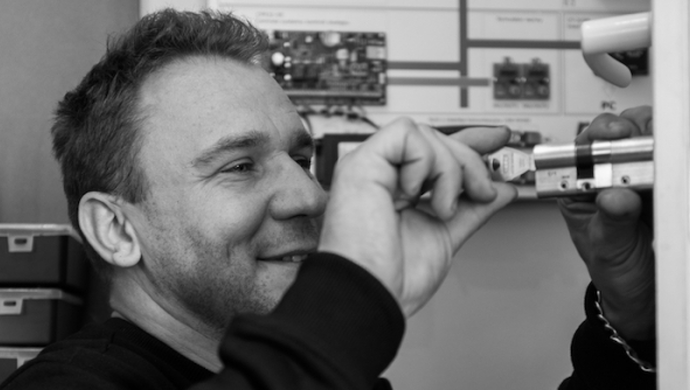 Kiedy jest potrzebna wymiana zamków w mieszkaniu?