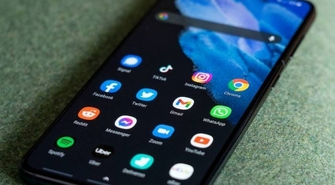 Fala złośliwych aplikacji.