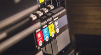 W jakich branżach sprawdzają się drukarki przemysłowe?