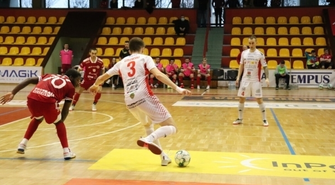 Grad bramek w pierwszym sparingu GI Malepszy Futsal Leszno 