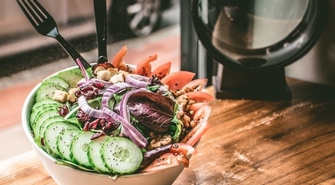 Dlaczego warto zamawiać diety pudełkowe?