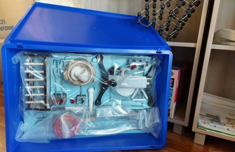 Pomoce dydaktyczne trafiły do SP w Starych Drzewcach ZDJĘCIA