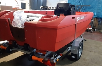 Nowa łódź ratownicza z przyczepądla KP PSP we Wschowie ZDJĘCIA