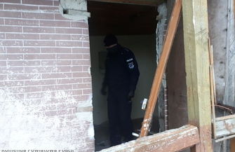 Dzielnicowi kontrolują miejsca w których mogą przebywać bezdomni ZDJĘCIA