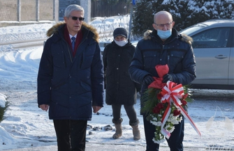 Na nieludzką ziemię w bydlęcych wagonach