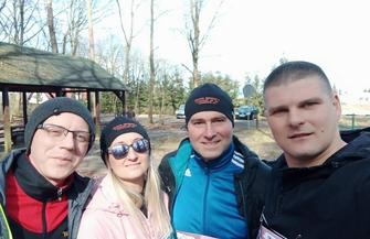 Dyrektor i nauczyciele z I ZS włączają sięw zbiórkę dla Pawła