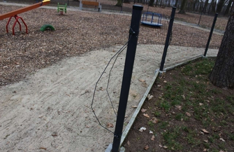 Kolejny akt wandalizmu w Parku Górczyńskim ZDJĘCIA