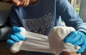 Druhowie uczestniczyli w kursie z zakresu Kwalifikowanej Pierwszej Pomocy