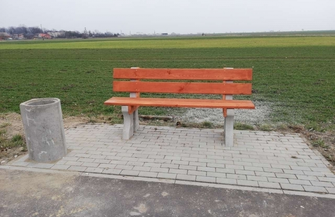 Nowe ławki na ścieżce pieszo-rowerowej FOTO
