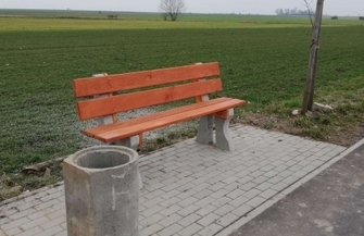 Nowe ławki na ścieżce pieszo-rowerowej FOTO