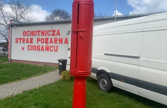 Ciosaniec i Bagno pomagająmałej Marysi ZDJĘCIA